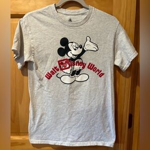 Disney Mickey Mouse Gray T-Shirt “ Walt Disney World” vintage size XS adults